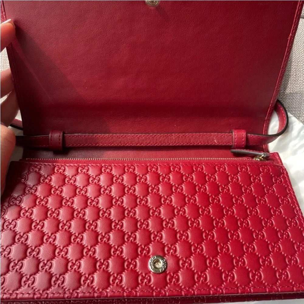 GUCCI Microguccissima Crossbody Wallet in Red - Picture 7 of 7